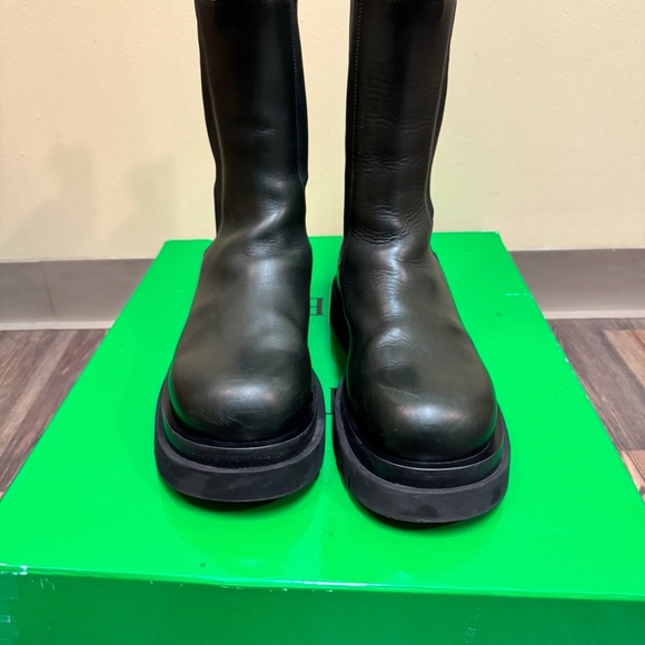 100% AUTHENTIC BOTTEGA CHELSEA BOOTS OLIVE/BLACK SZ 40 (US 7/8) main image 4